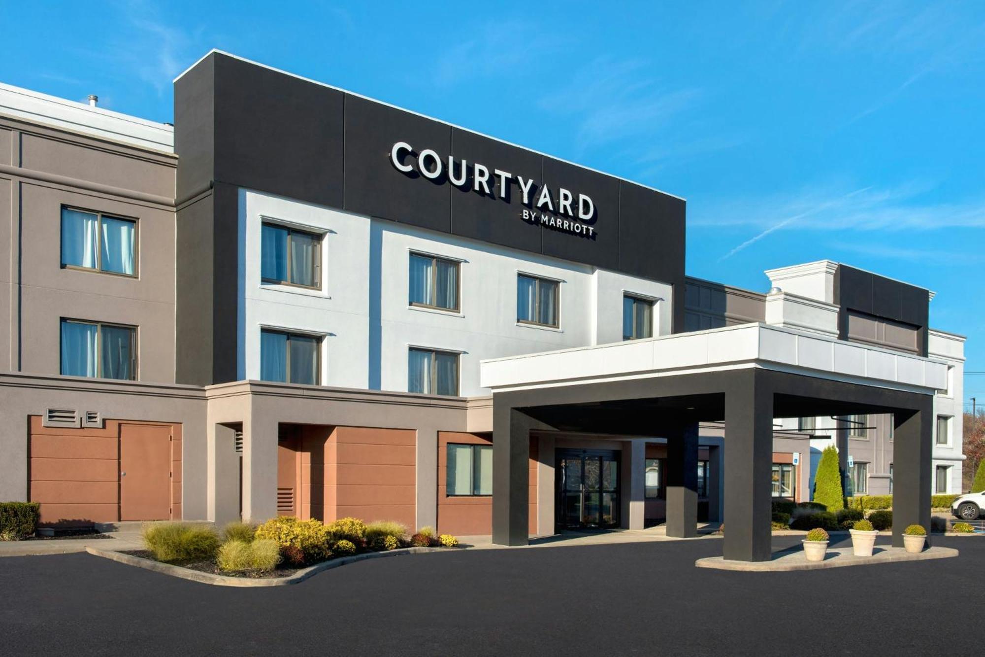 Courtyard Newburgh Stewart Airport Hotel Exterior foto
